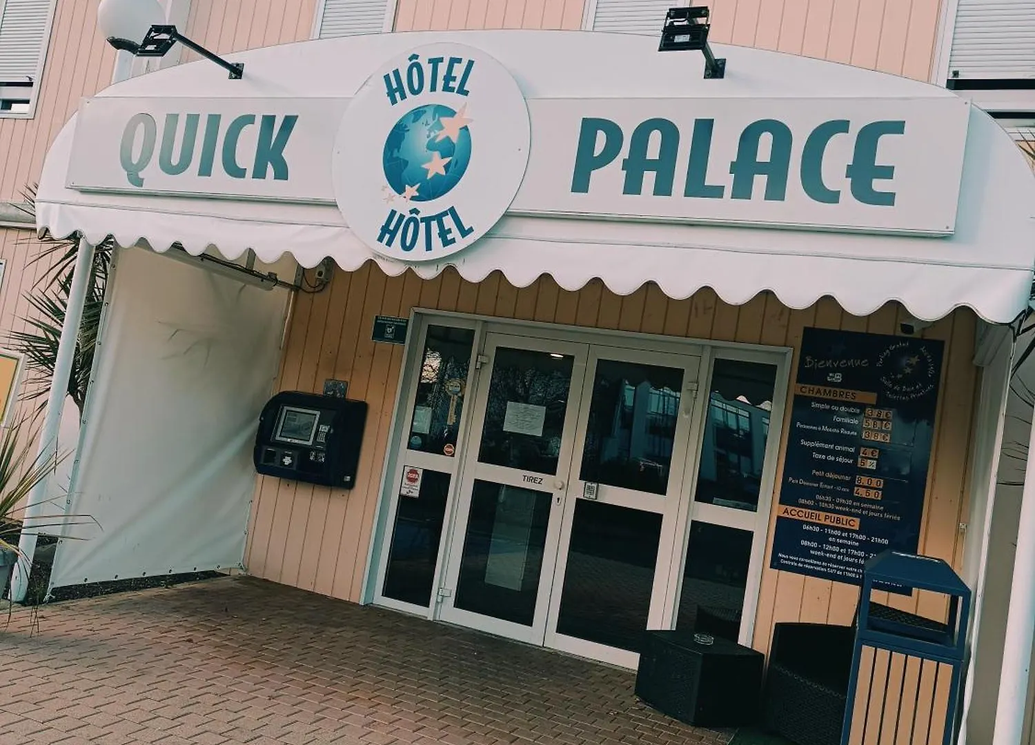Quick Palace Saint Brieuc Tregueux 0*,  France
